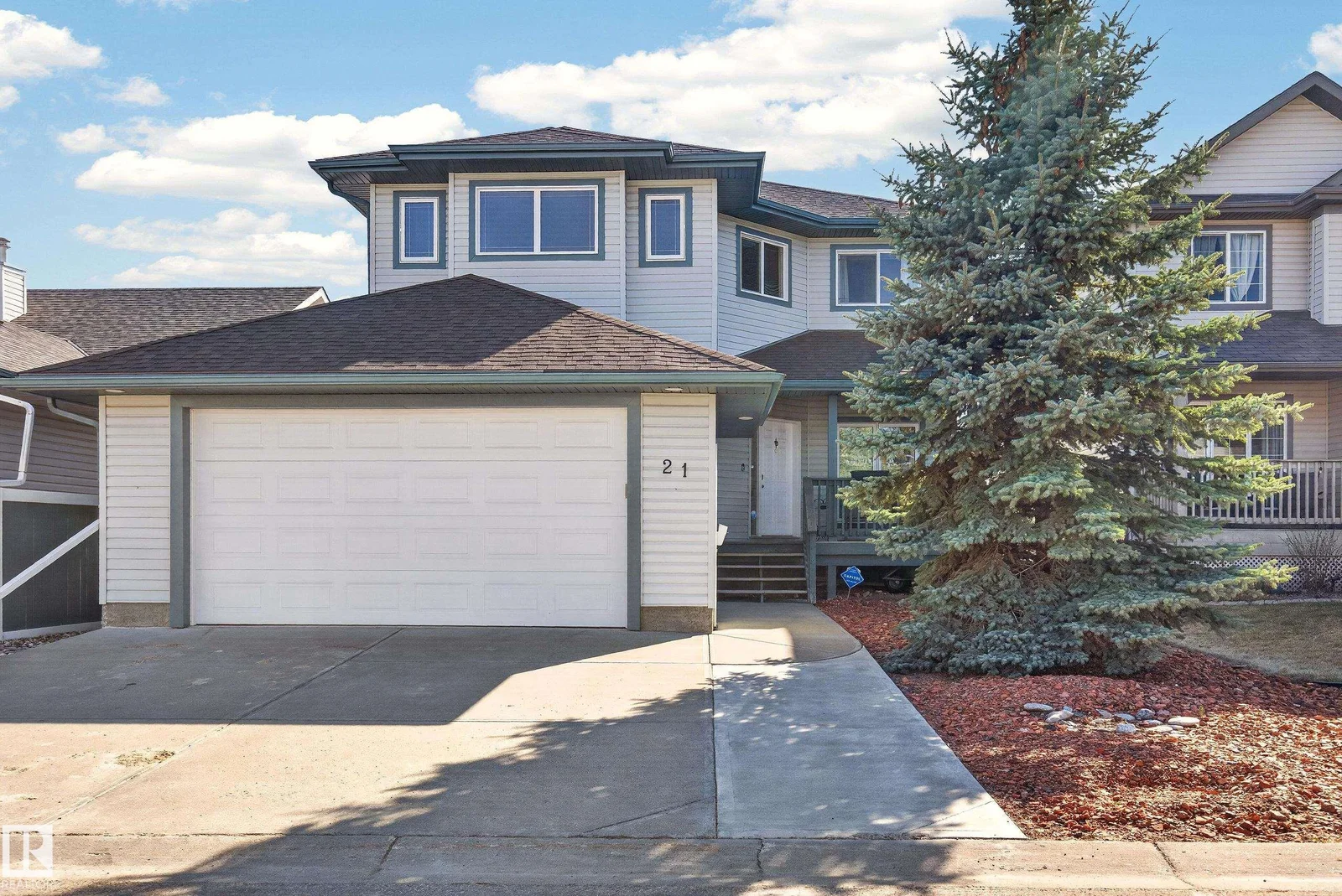 21 PIPESTONE DR, Devon - 3 bedroom Detached Single Family for sale