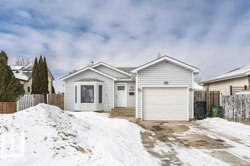 1028 45 ST NW, Edmonton - $375,000