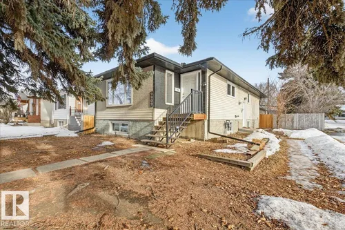 9909 77 ST NW, Edmonton - $519,900