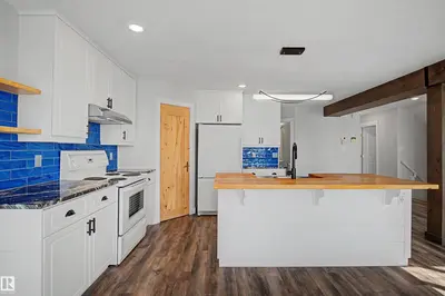 Interior photo 3 of 720 7th ST