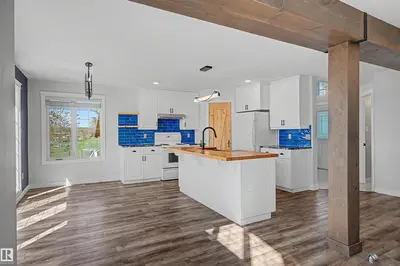 Interior photo 2 of 720 7th ST