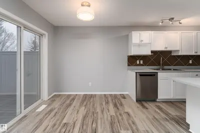 Interior photo 3 of #33 5101 SOLEIL BV