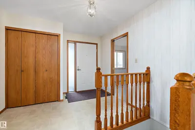 Interior photo 1 of 903 109 ST NW