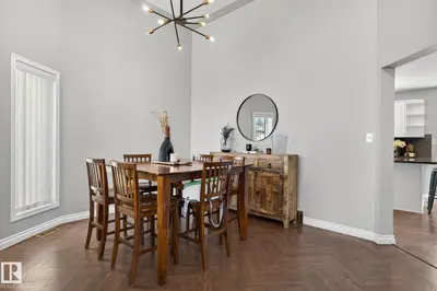 Interior photo 2 of 907 115 ST NW NW