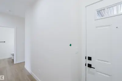 Interior photo 1 of 6223 29 AV SW