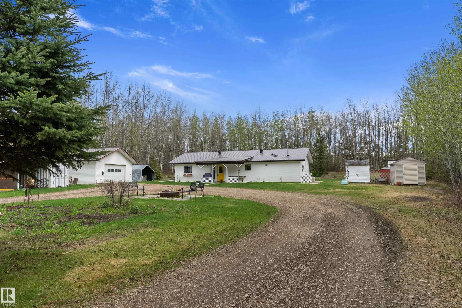 4802 22 ST, Rural Wetaskiwin County - 4 bedroom Detached Single Family for sale