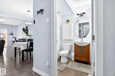 Interior photo 2 of 308 42 AV NW