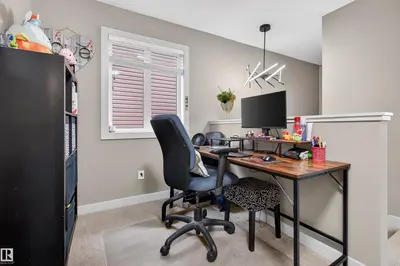 Interior photo 2 of 1013 162 ST SW