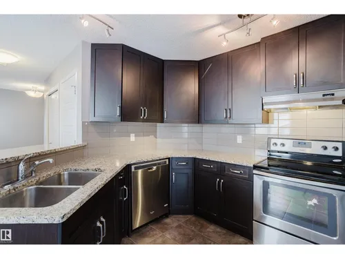 14009 164 AV NW, Edmonton - $409,900