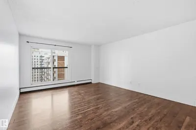 Interior photo 2 of #1003 9929 113 ST NW