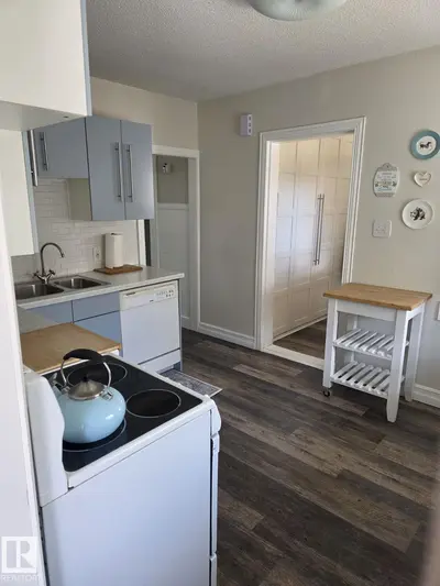 Interior photo 1 of 4825 52 ST