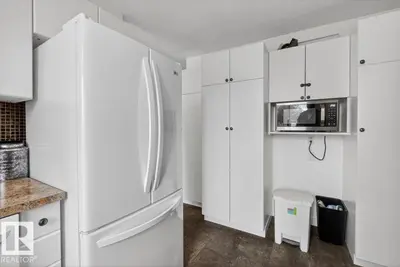 Interior photo 4 of 8409 99 AV