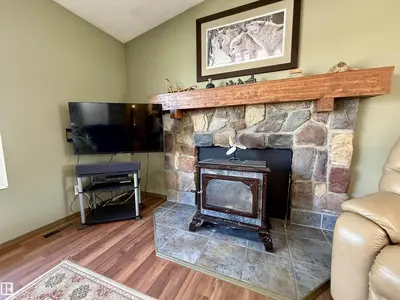 Interior photo 2 of 61130 RGE RD 50