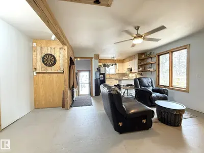 Interior photo 2 of 49054 RNG RD 13