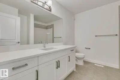 Interior photo 4 of 5025 Cawsey LI SW