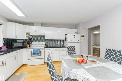 Interior photo 4 of 10412 39 AV NW