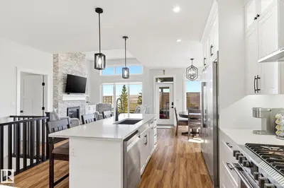 Interior photo 2 of 55525 RGE ROAD 264