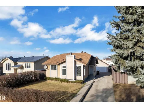 3808 17A AV NW, Edmonton - $489,000