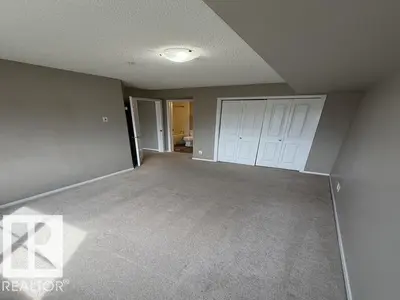 Interior photo 2 of 