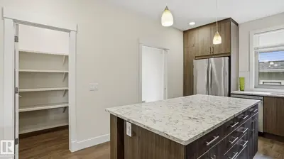Interior photo 4 of 11002 University AV NW