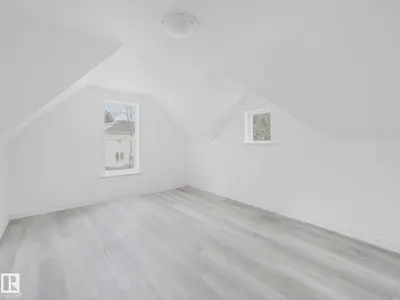 Interior photo 4 of 4322 53 ST