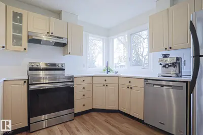 Interior photo 1 of 9523 151 ST NW