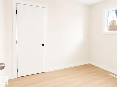 Interior photo 4 of 11519 137 AV NW