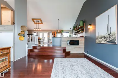Interior photo 4 of 9005 107 AV