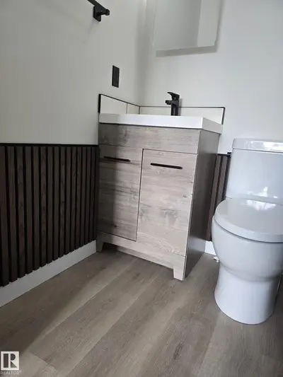 Interior photo 2 of 