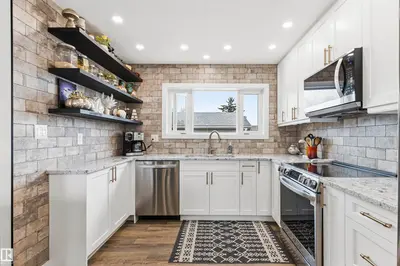 Interior photo 4 of 11611 151 AV NW