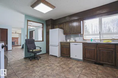 Interior photo 3 of 313 51559 Range Road 225