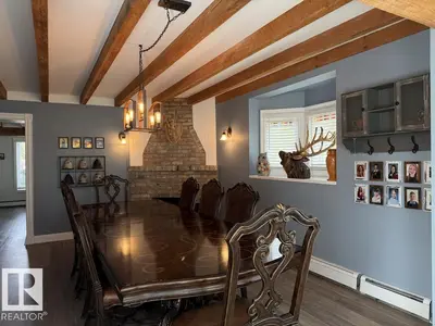 Interior photo 2 of 13 Grandview Crescent