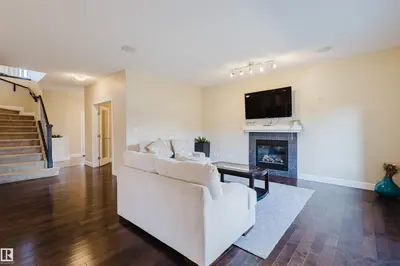 Interior photo 3 of 2122 WARE RD NW