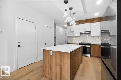 Interior photo 3 of 10637 68 AV NW