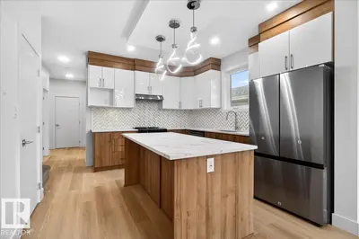 Interior photo 2 of 10637 68 AV NW