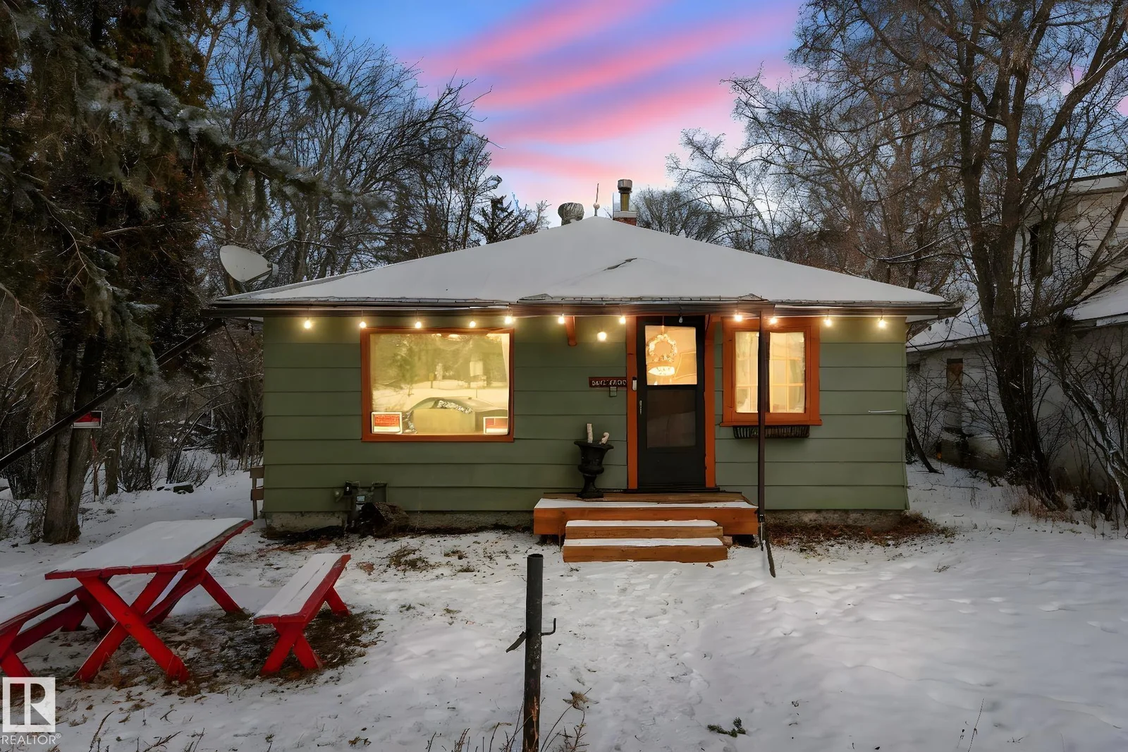 5043 48 ST NW, Sylvan Lake - 3 bedroom Detached Single Family for sale
