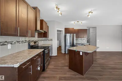 Interior photo 3 of 4723 ALWOOD BEND SW SW