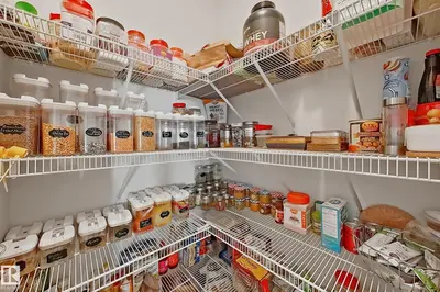 Interior photo 3 of 1231 WATT DR SW
