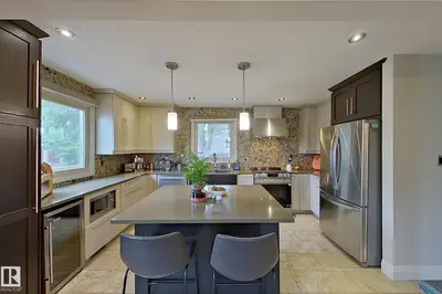 Interior photo 2 of 10 BRUNSWICK CR