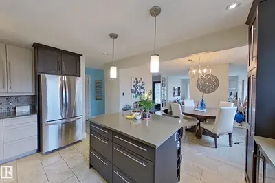 Interior photo 4 of 10 BRUNSWICK CR
