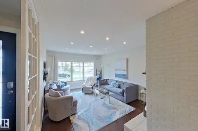 Interior photo 1 of 10 BRUNSWICK CR