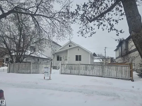 11940 80 ST NW, Edmonton - $300,000