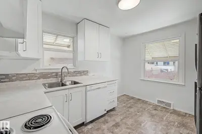 Interior photo 3 of 9276 86 ST NW