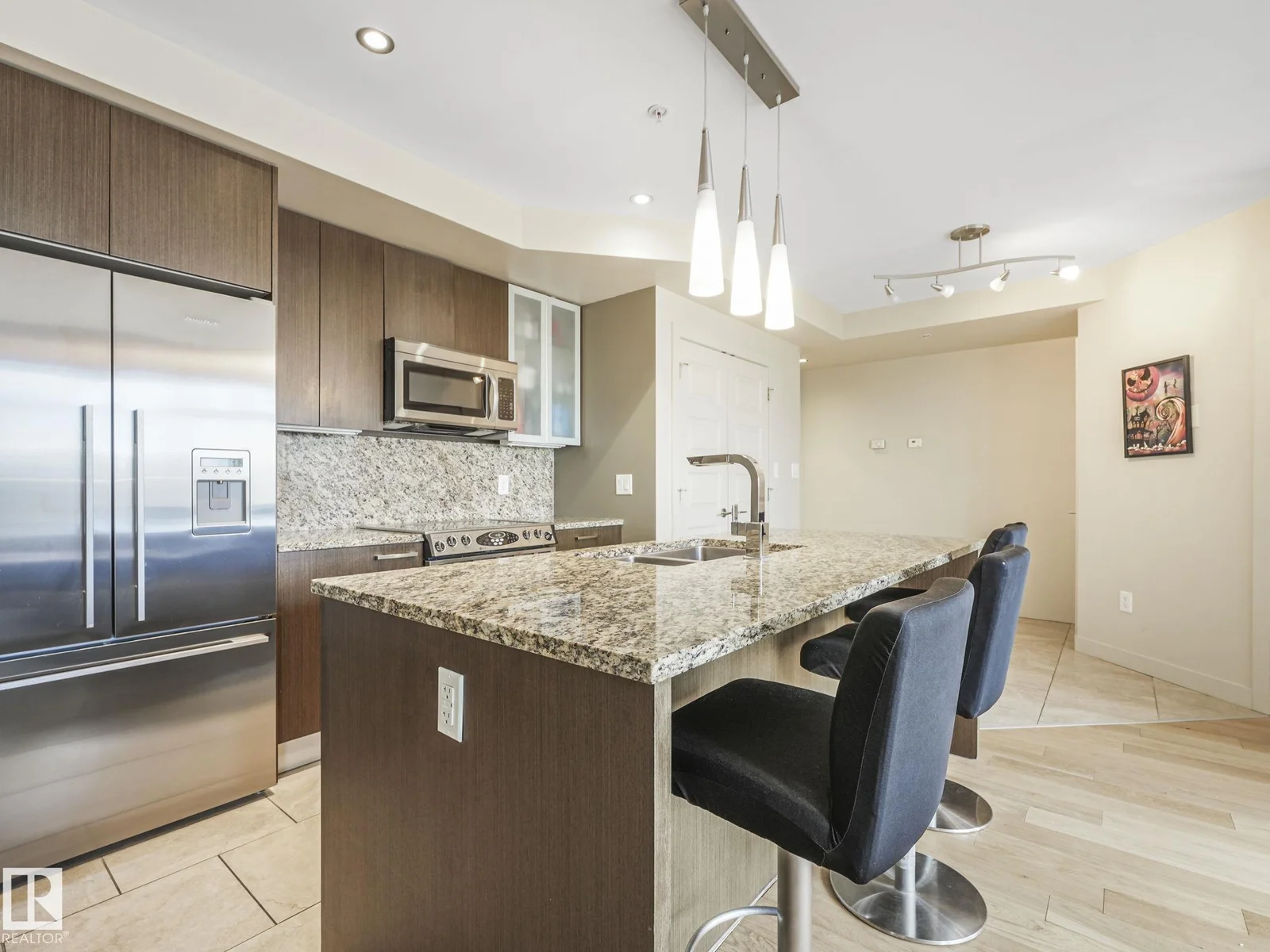 #801 10388 105 ST NW, Edmonton - 1 bedroom Apartment for sale