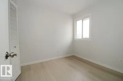 Interior photo 4 of #109 87 BROOKWOOD DR