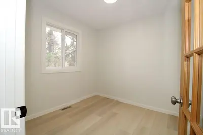 Interior photo 2 of #109 87 BROOKWOOD DR