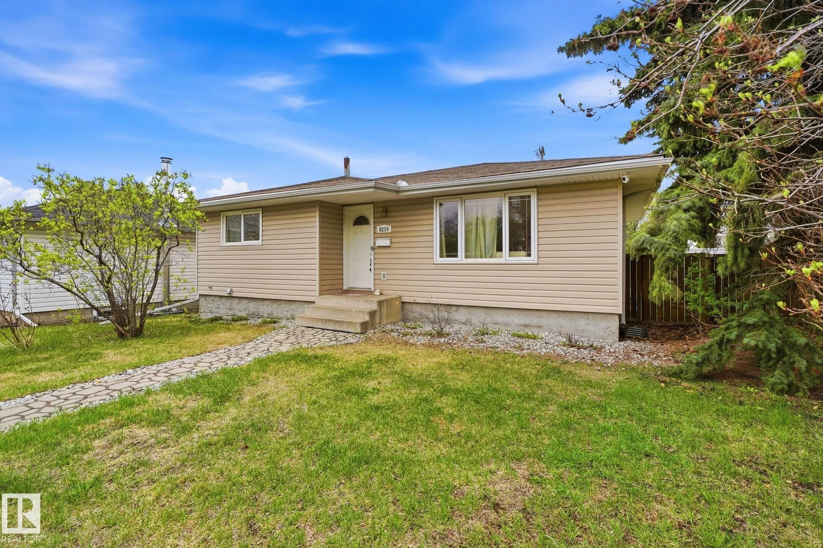 6219 134 AV NW, Edmonton - 4 bedroom Detached Single Family for sale