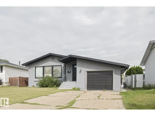 6224 136 AV NW, Edmonton - $450,000