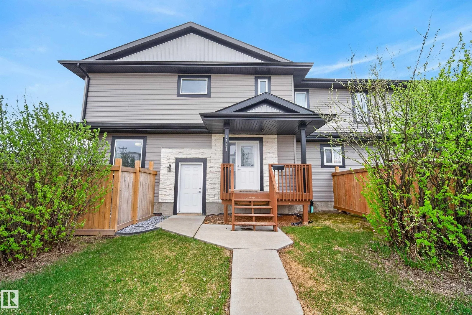 14921 90 AV NW, Edmonton - 3 bedroom Duplex for sale