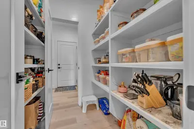 Interior photo 4 of 9 HUNTER PL